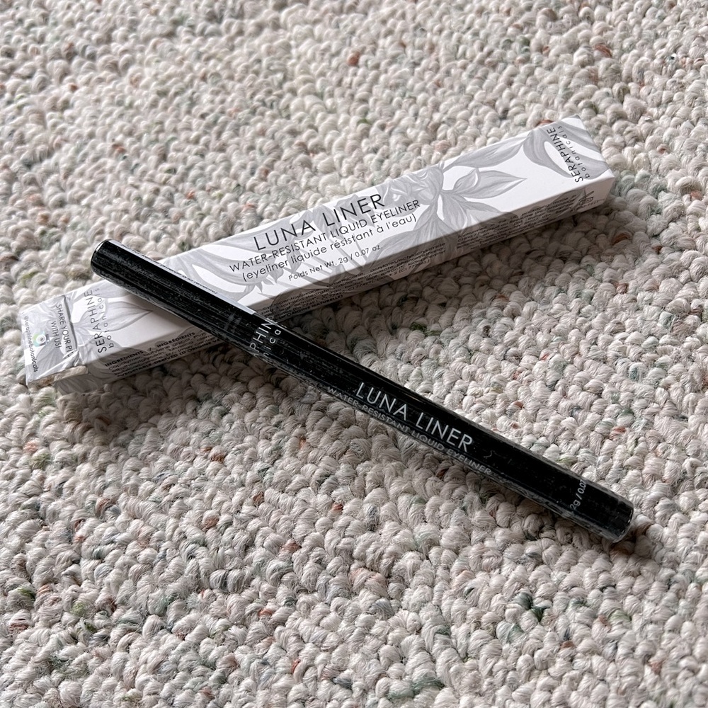 Seraphine Botanicals Luna Pitch Black Liquid Eyeliner